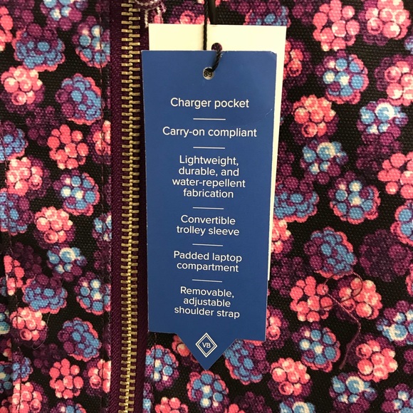 NWT Vera Bradley lighten up weekender travel bag - Picture 2 of 6